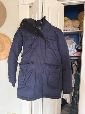 Women’s navy nobis parka